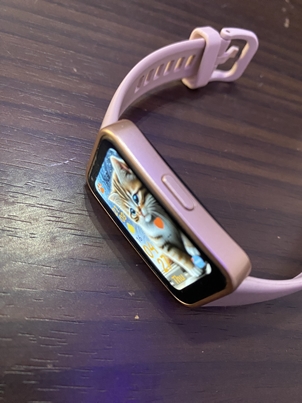 Huawei Band 8 Review - My Thoughts After 9 Months of Use